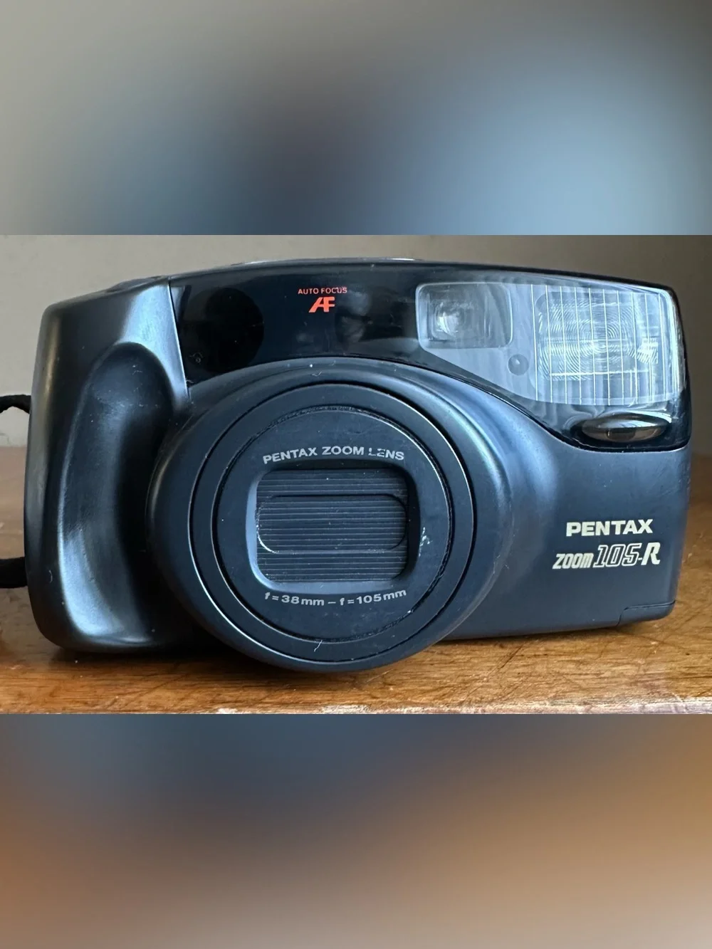 Pentax Zoom 105-R Compact 35mm Point & Shoot Film Camera w/ 105mm Zoom Lens